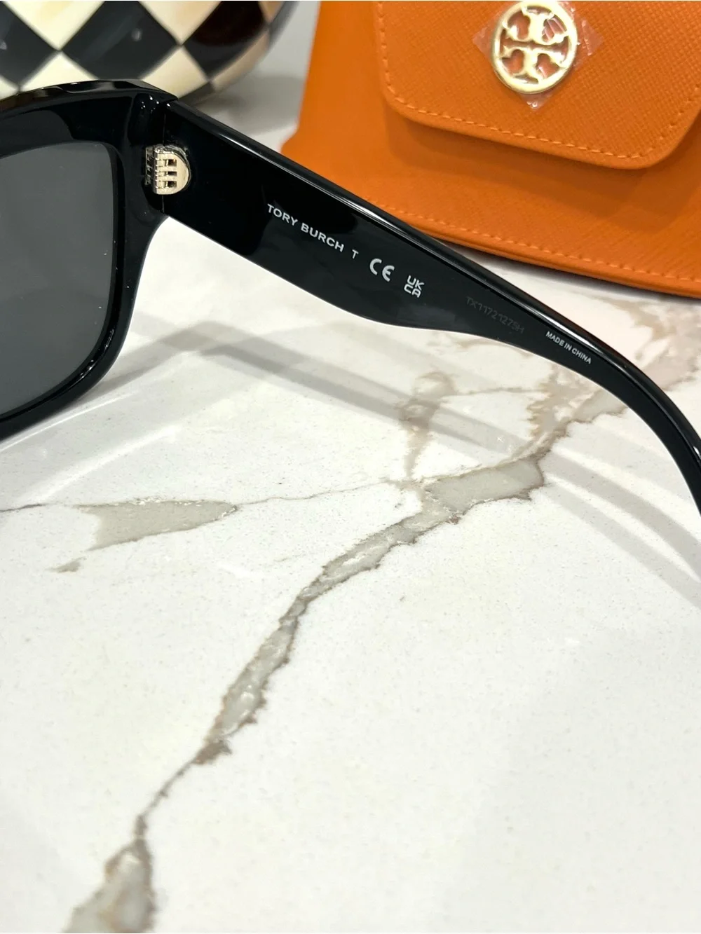 NWT MILLER OVERSIZED BUTTERFLY SUNGLASSES